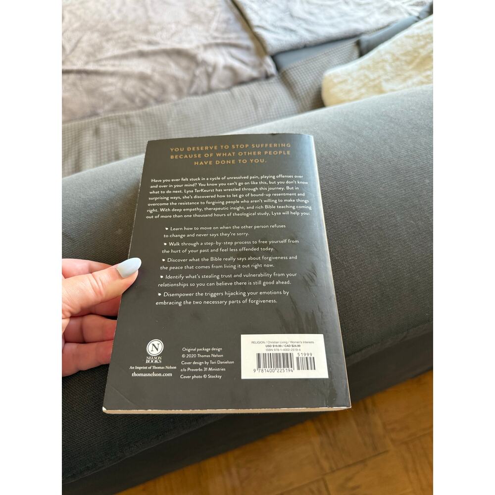 "Forgiving but not Forgetting" Book by Lysa Terkeurst - Picture 3 of 3